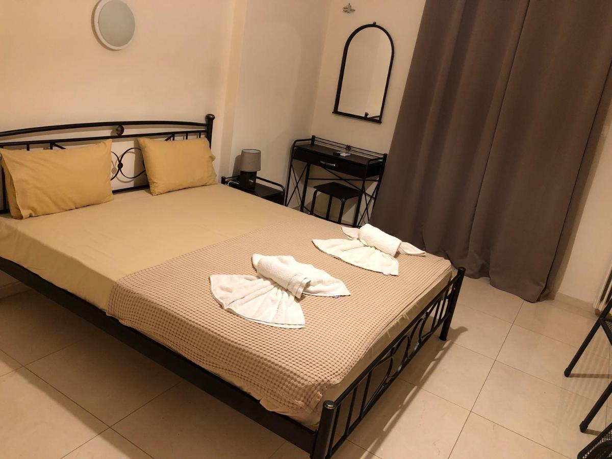 Nikolakakis Rooms Lavrio 外观 照片