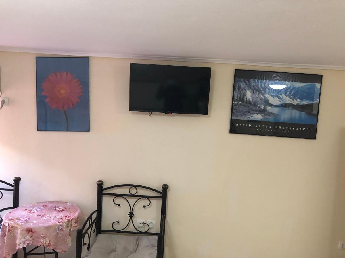 Nikolakakis Rooms Lavrio 外观 照片